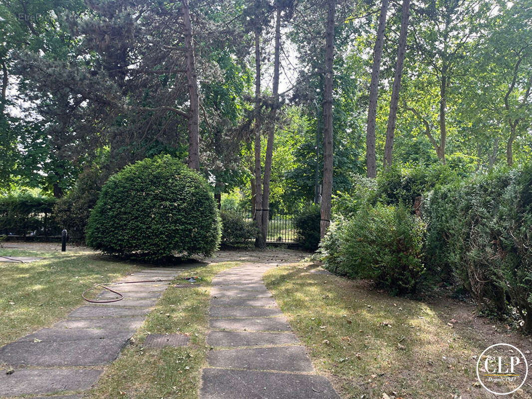 Appartement à FONTENAY-SOUS-BOIS