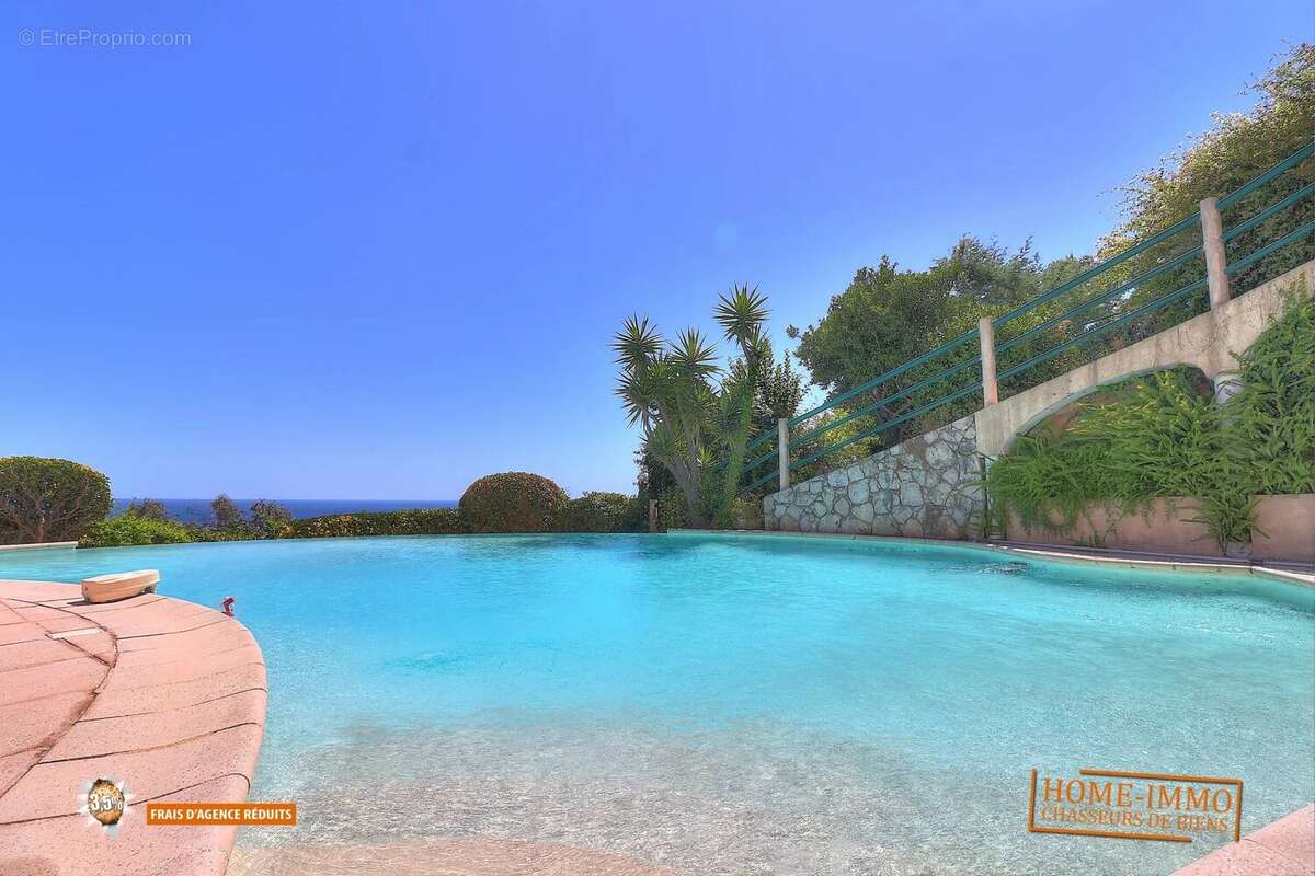 Maison à MANDELIEU-LA-NAPOULE