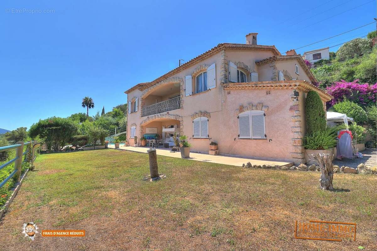 Maison à MANDELIEU-LA-NAPOULE