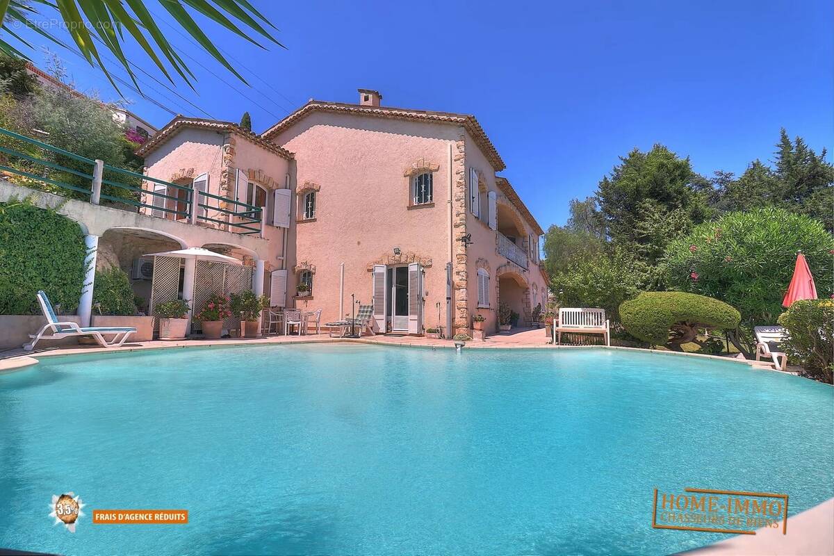 Maison à MANDELIEU-LA-NAPOULE