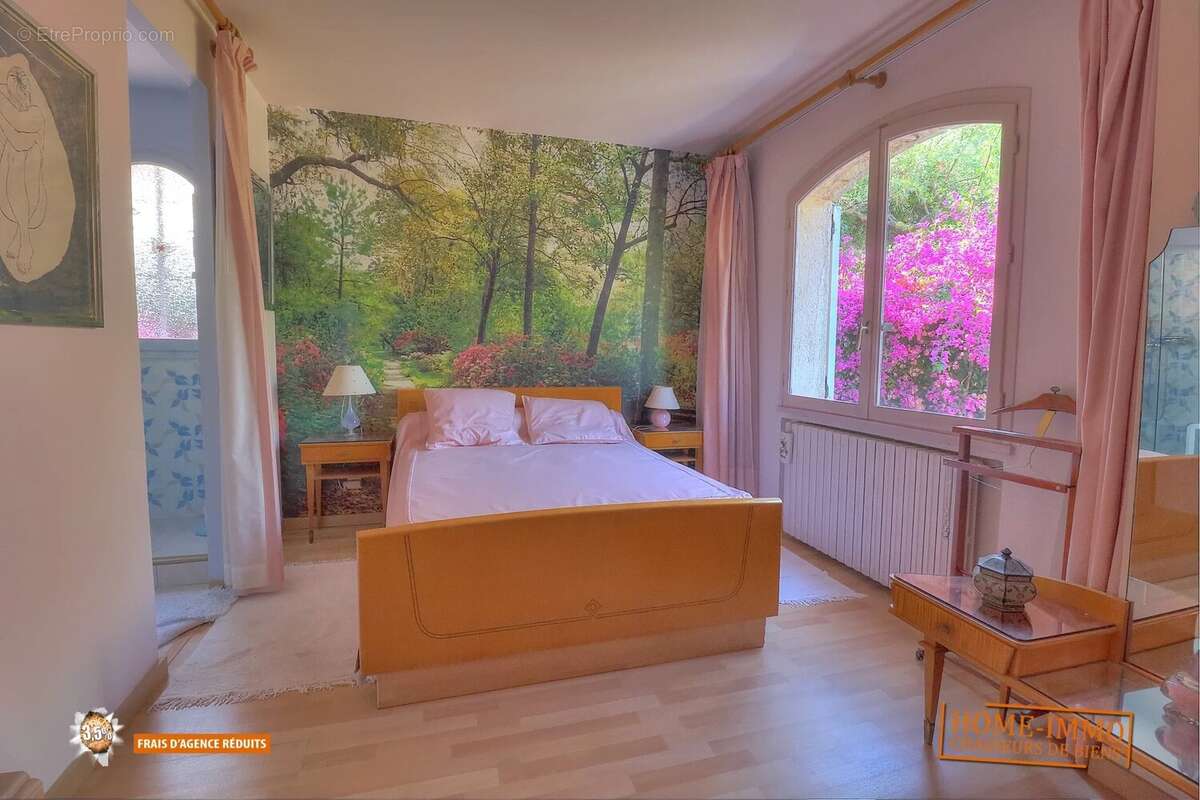 Maison à MANDELIEU-LA-NAPOULE