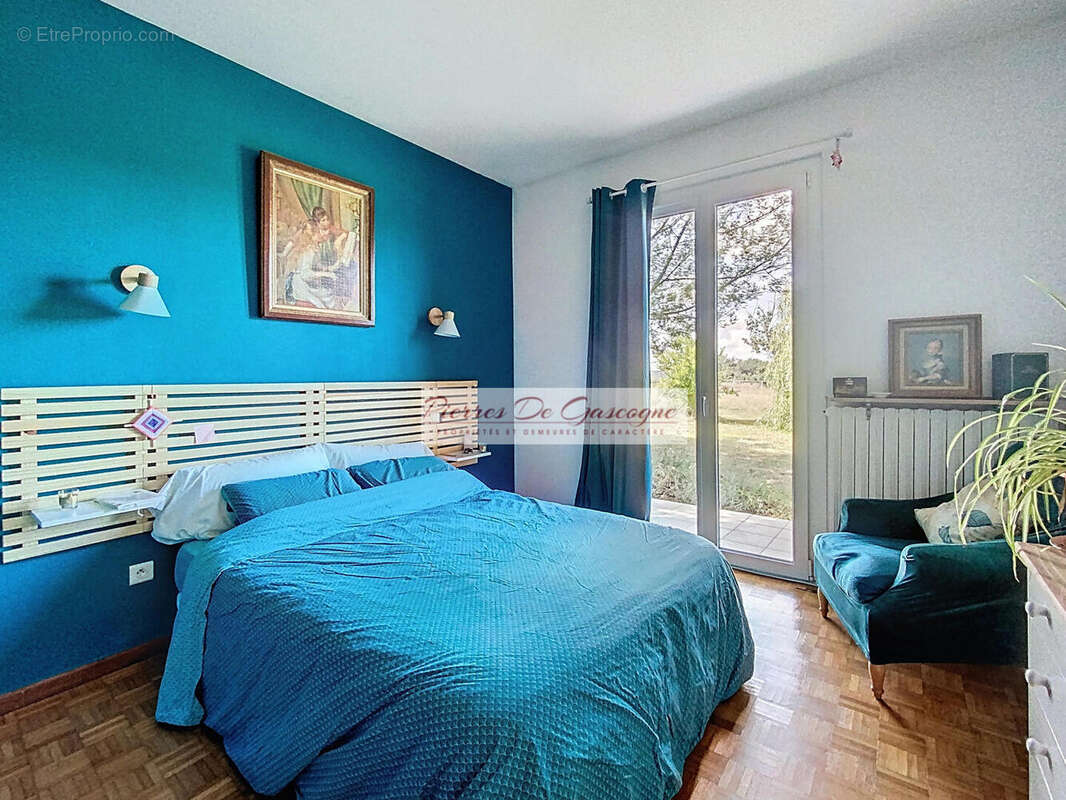 Maison à CASTERA-VERDUZAN