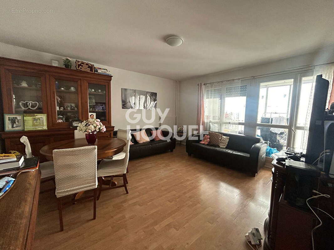 Appartement à ROSNY-SOUS-BOIS