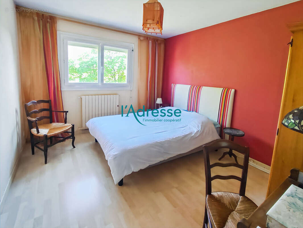 Maison à SAINT-PIERRE-MONTLIMART