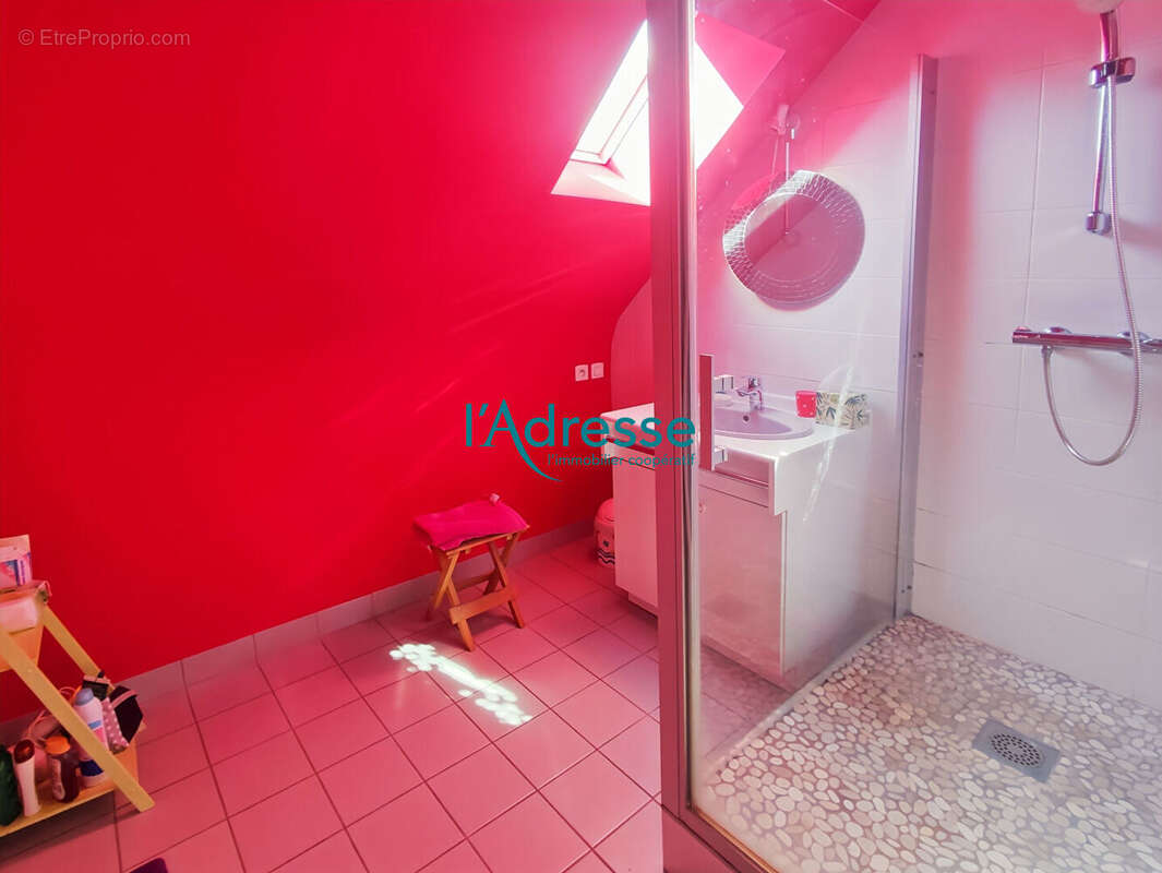 Maison à SAINT-PIERRE-MONTLIMART