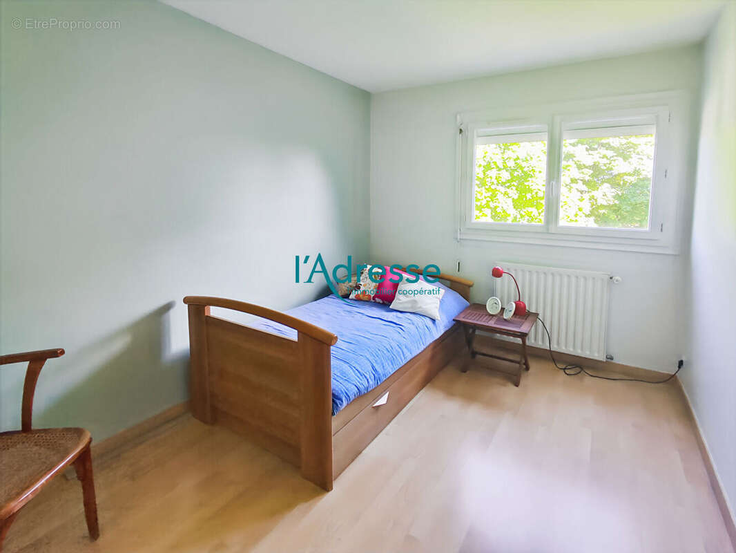 Maison à SAINT-PIERRE-MONTLIMART