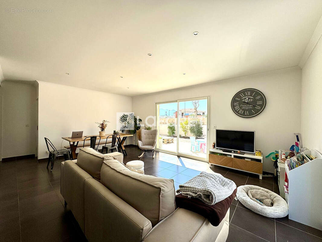 Maison à SAINT-JEAN-LASSEILLE