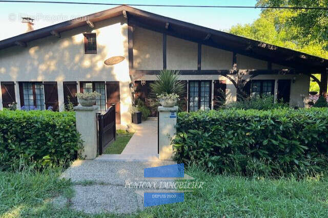 Maison à SAINT-PANDELON