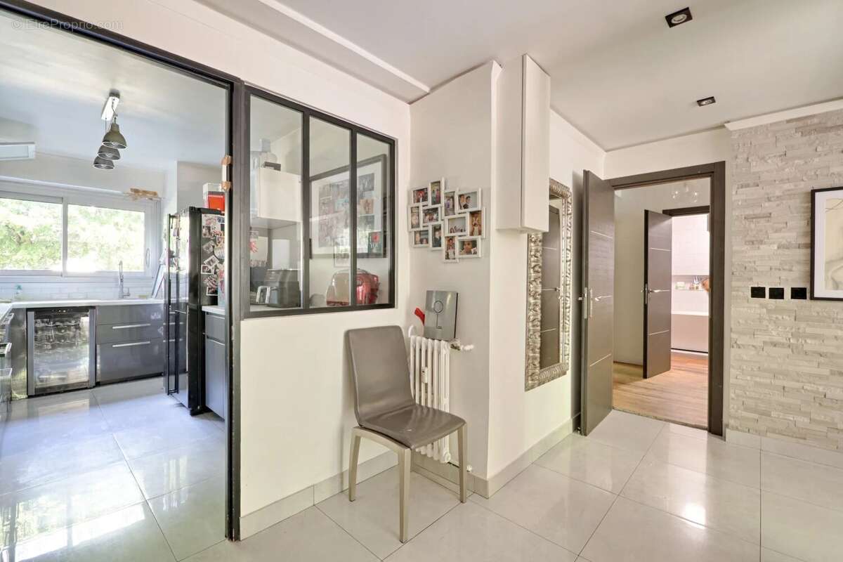 Appartement à SAINT-MAUR-DES-FOSSES