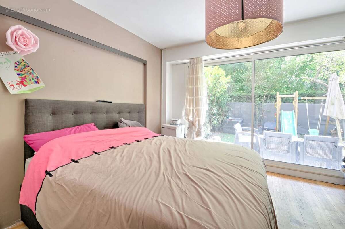 Appartement à SAINT-MAUR-DES-FOSSES