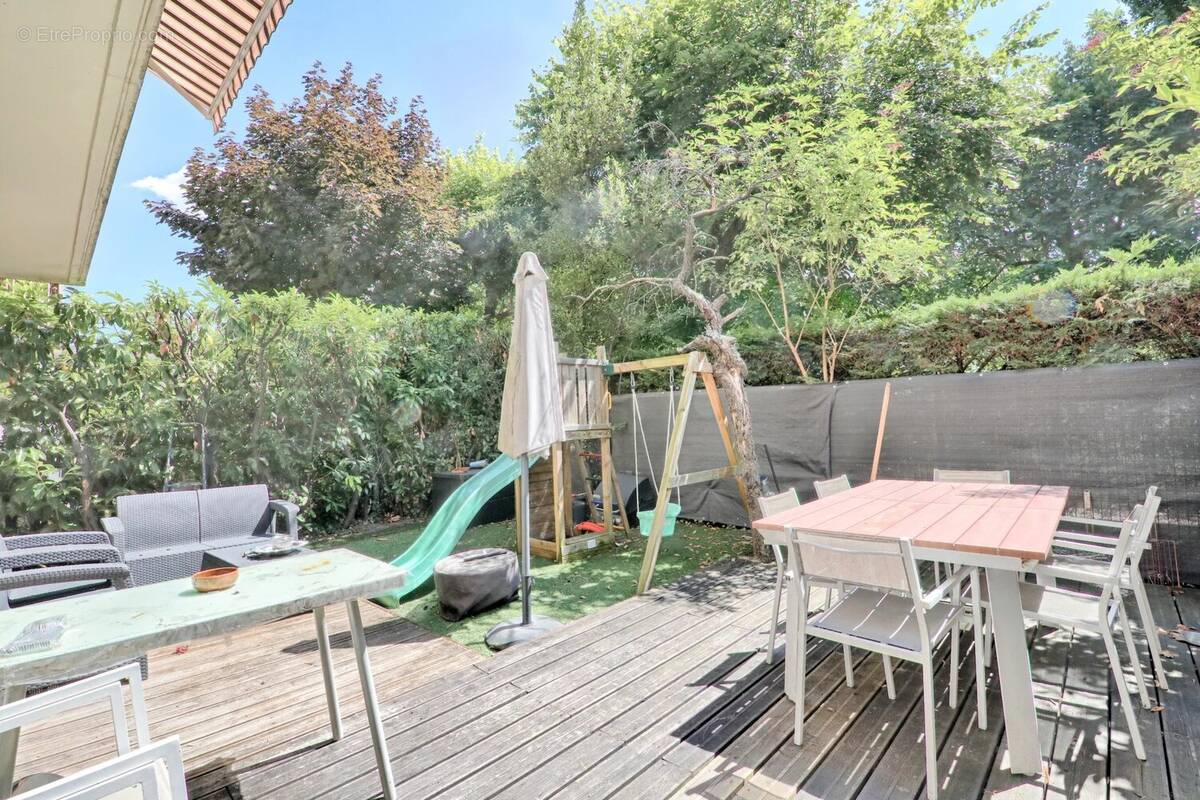 Appartement à SAINT-MAUR-DES-FOSSES