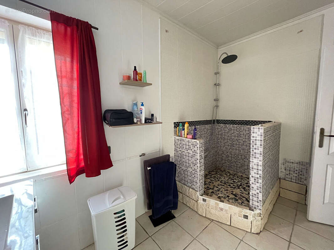 Appartement à FAVEROLLES