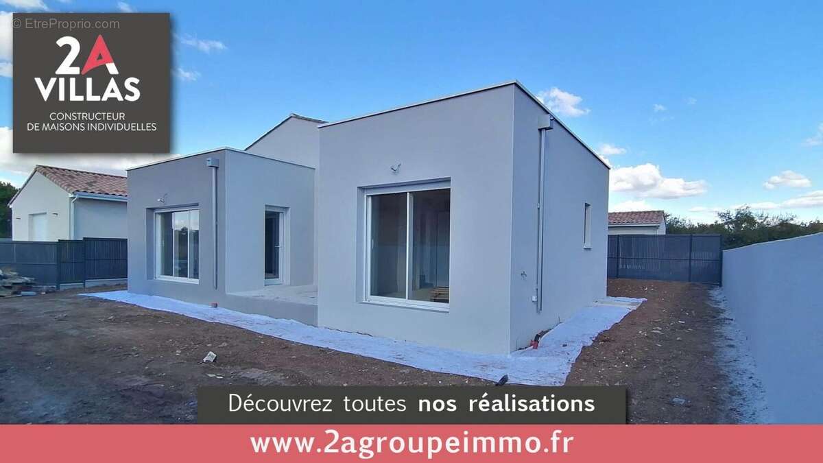 Terrain à COMBAILLAUX