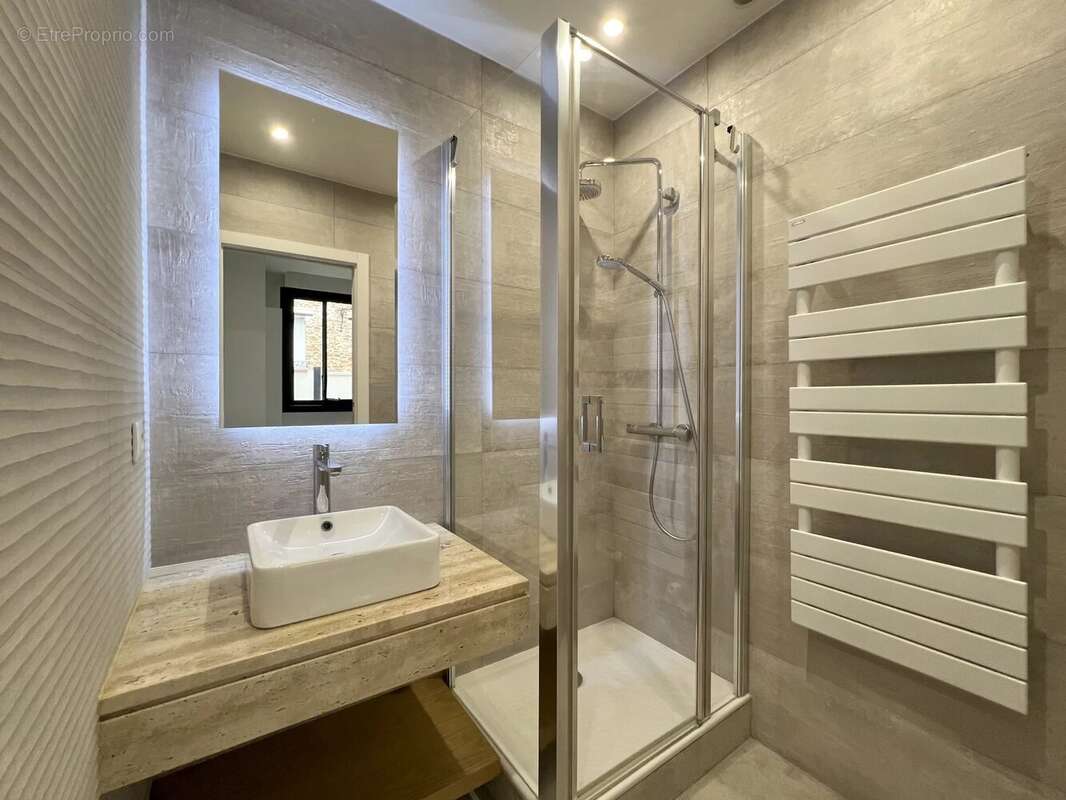 Maison à SAINT-MAUR-DES-FOSSES