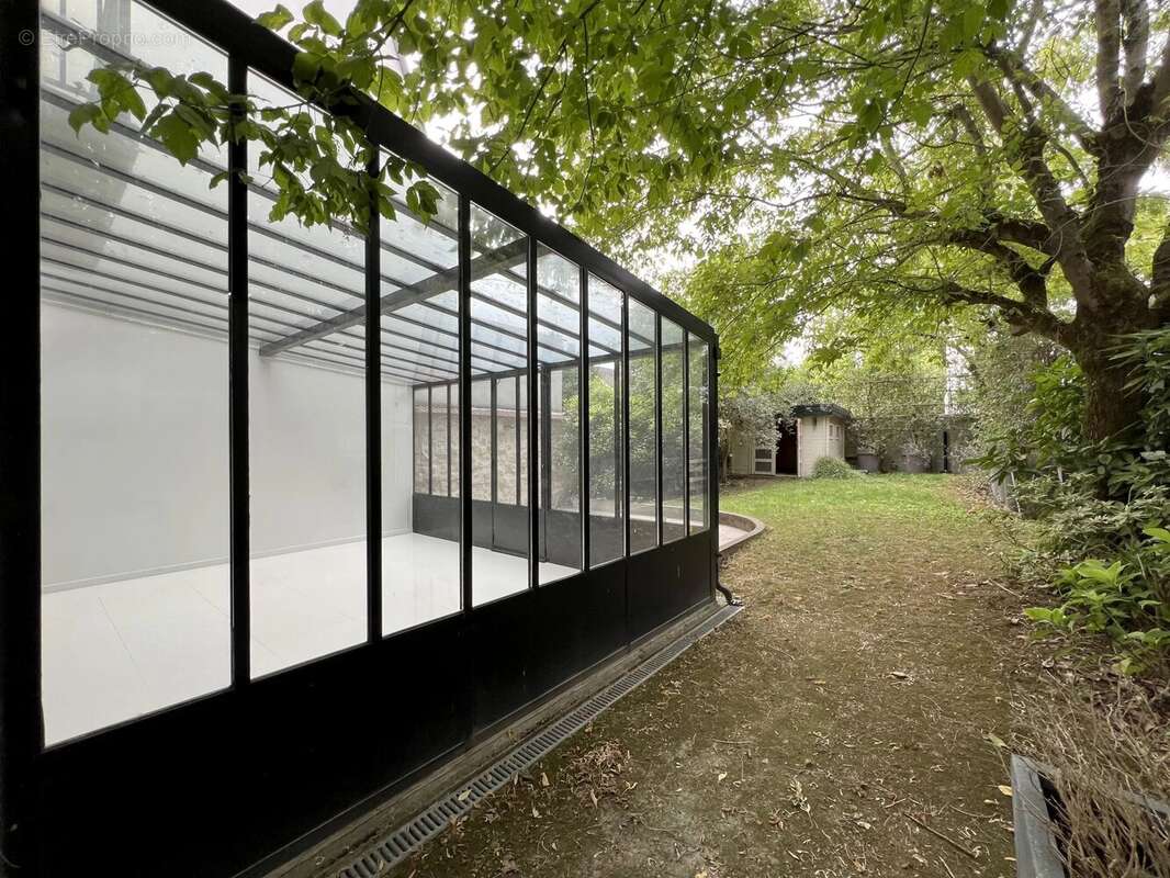 Maison à SAINT-MAUR-DES-FOSSES