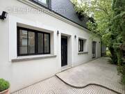 Maison à SAINT-MAUR-DES-FOSSES