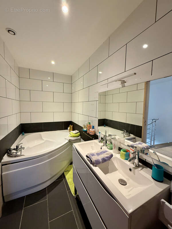 Appartement à VILLENEUVE-DE-LA-RAHO