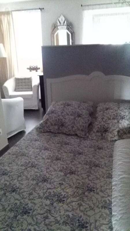 Maison à ALBA-LA-ROMAINE