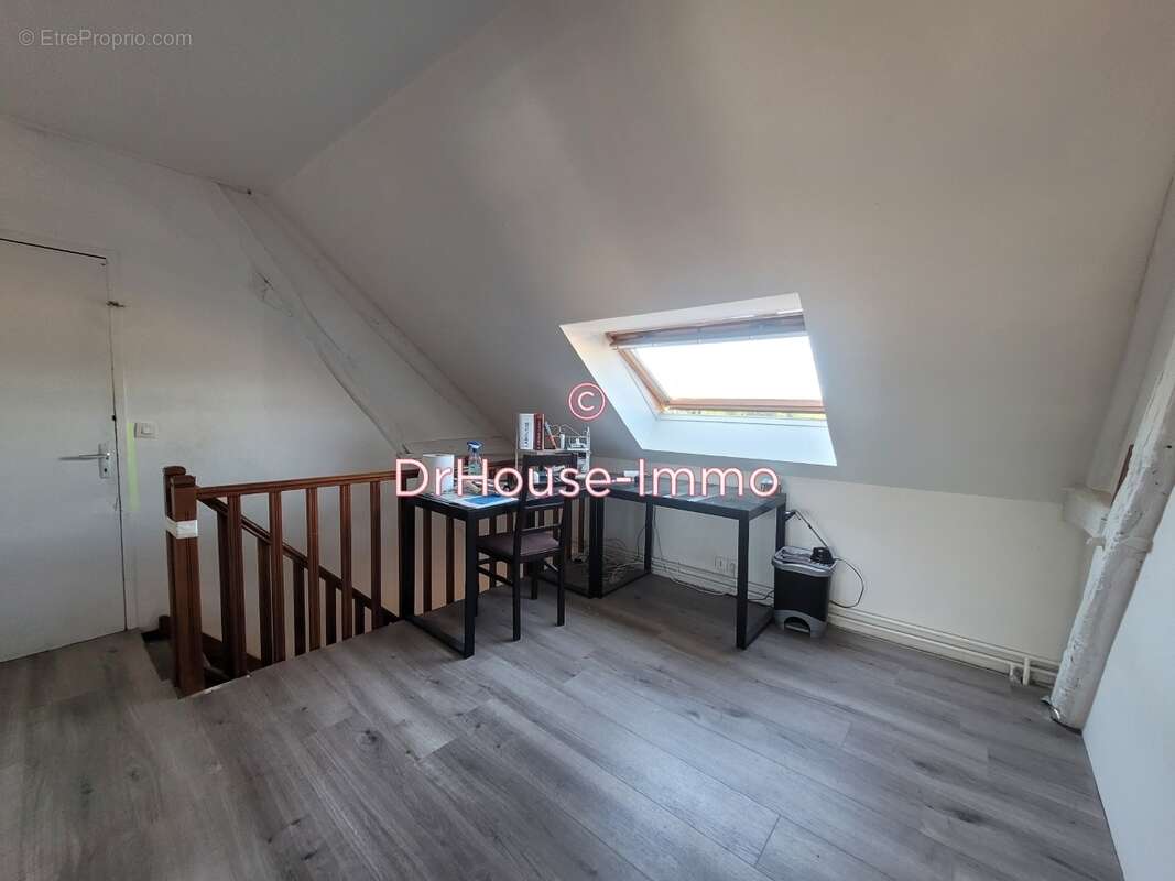 Maison à SAINT-HILAIRE-LES-ANDRESIS