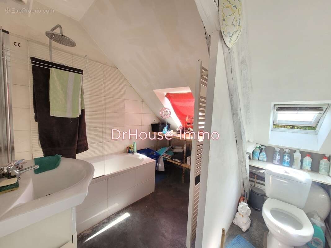 Maison à SAINT-HILAIRE-LES-ANDRESIS