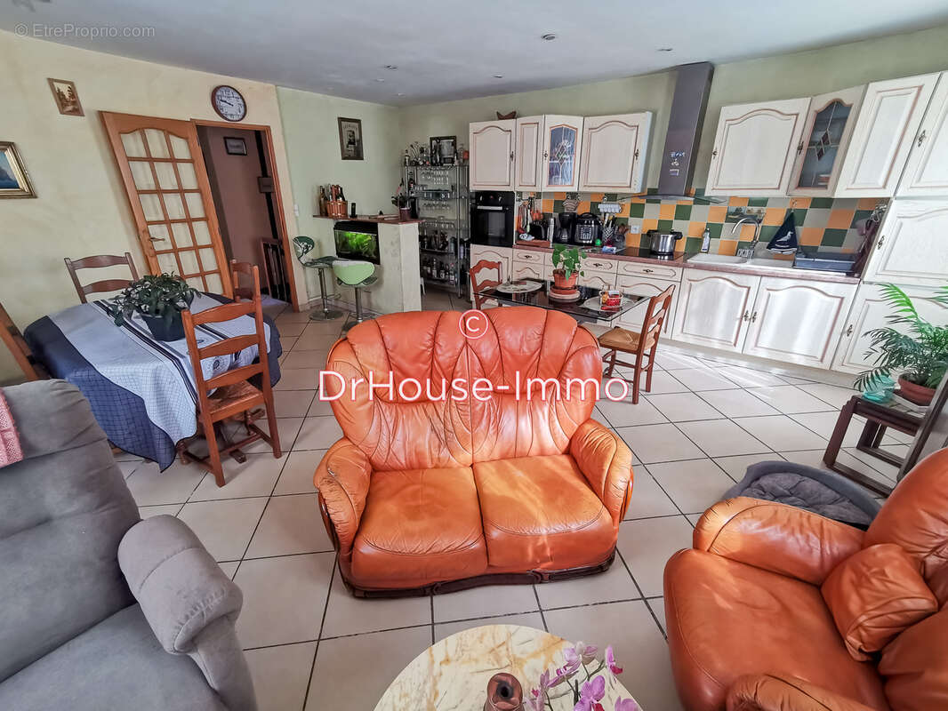 Maison à ARTANNES-SUR-INDRE