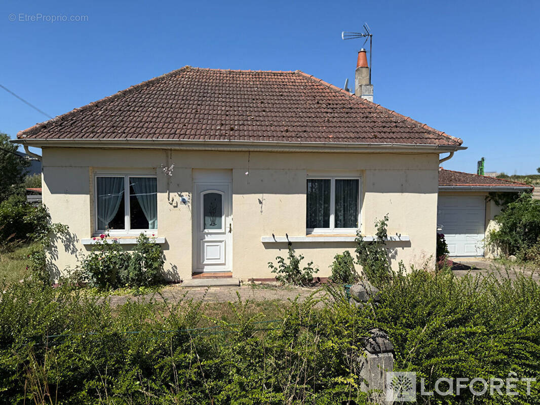 Maison à VILLEFRANCHE-D&#039;ALLIER