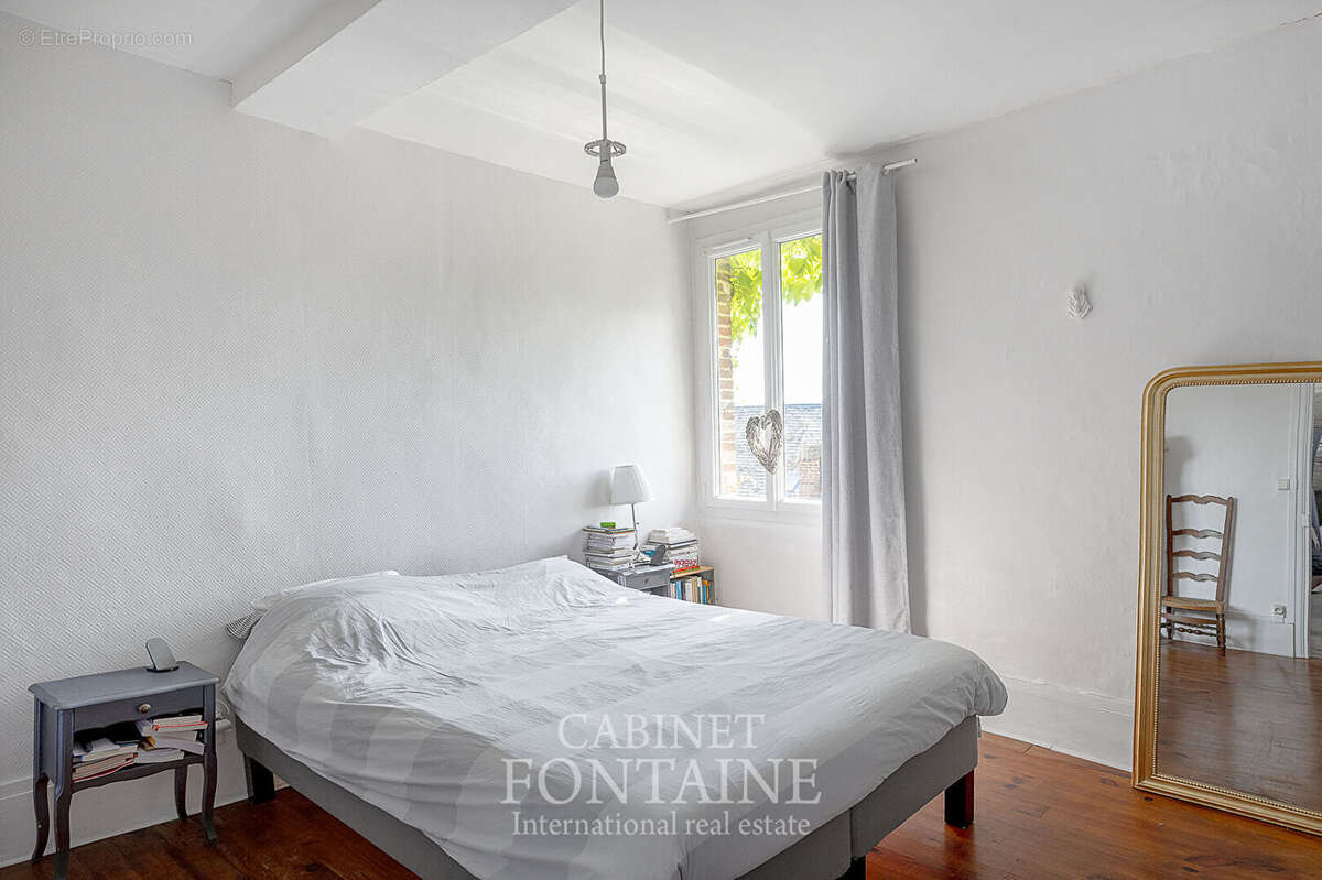 Maison à LACHAPELLE-AUX-POTS