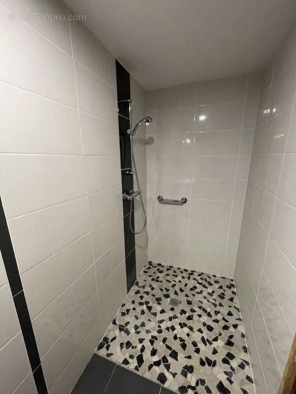 Maison à LE PUY-NOTRE-DAME