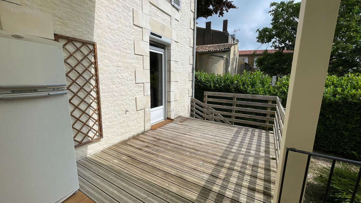 Maison à MORTAGNE-SUR-GIRONDE