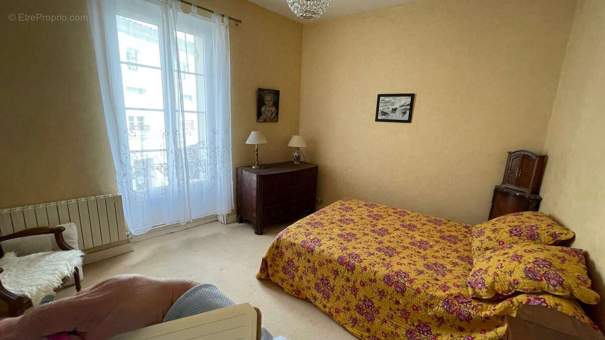 Maison à MORTAGNE-SUR-GIRONDE