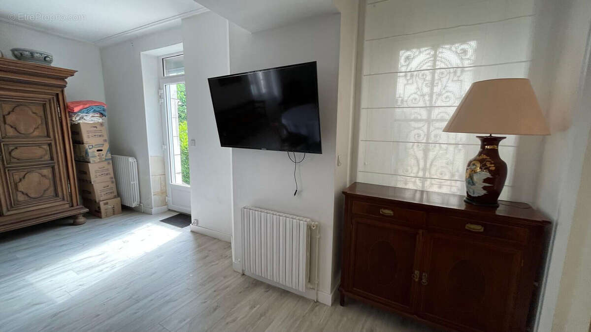 Maison à MORTAGNE-SUR-GIRONDE