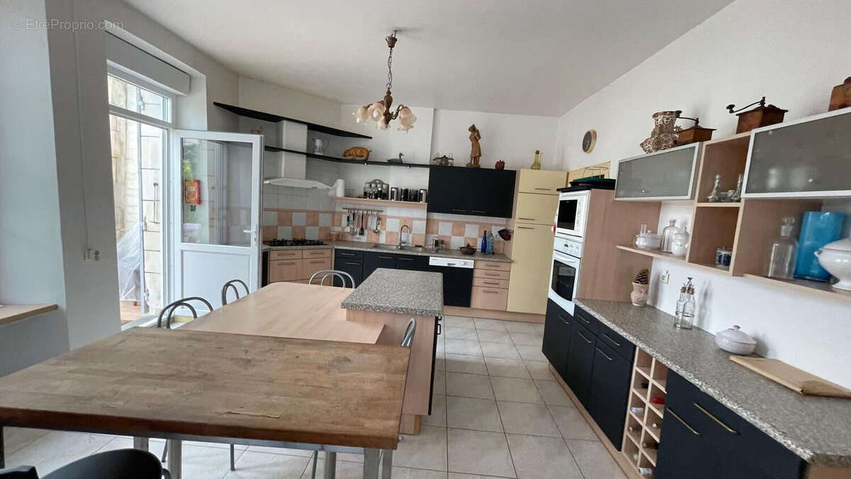 Maison à MORTAGNE-SUR-GIRONDE