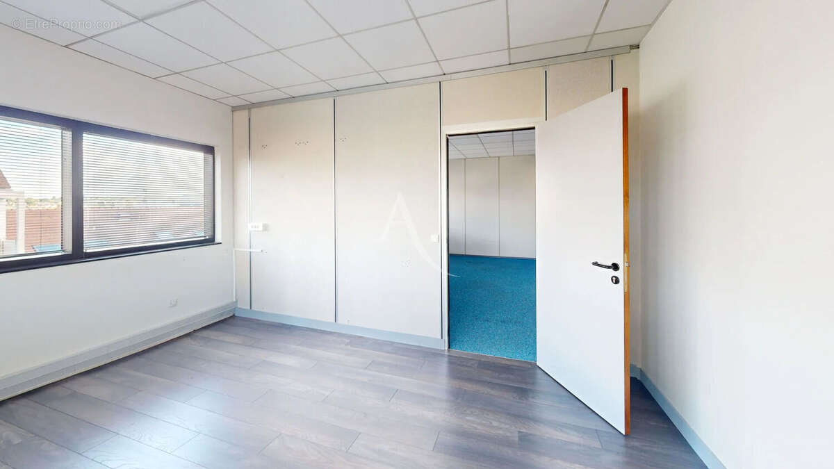 Commerce à CHILLY-MAZARIN