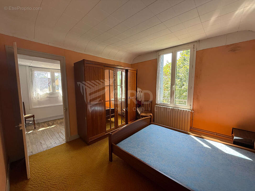 Maison à SAINT-FARGEAU