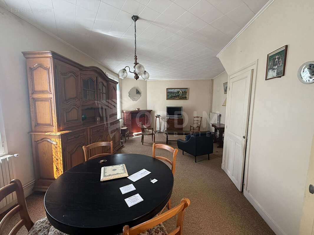 Maison à SAINT-FARGEAU