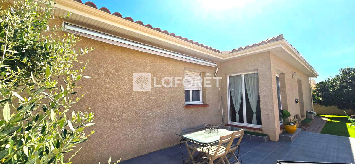 Maison à SAINT-GENIS-DES-FONTAINES