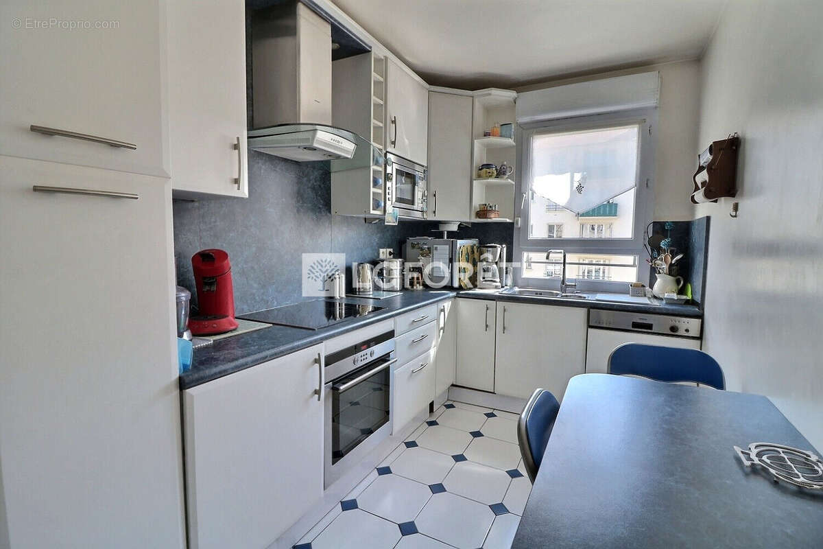 Appartement à RUEIL-MALMAISON