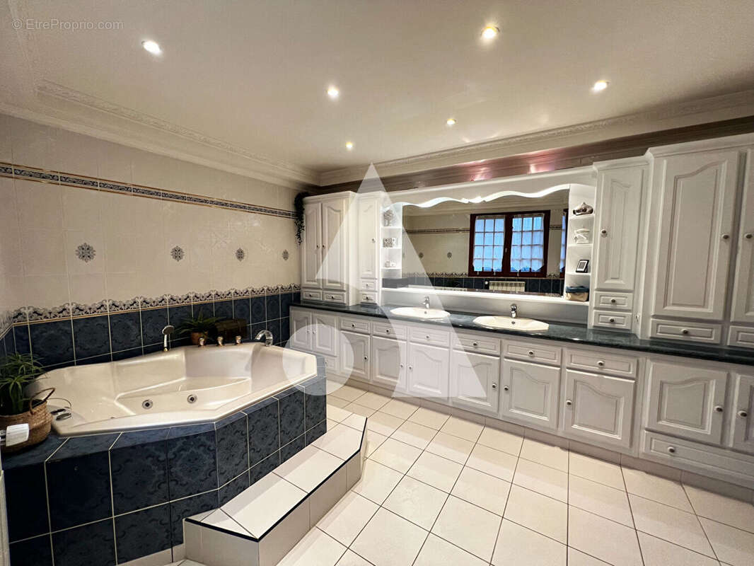 Maison à SAINT-GERMAIN-SUR-MORIN