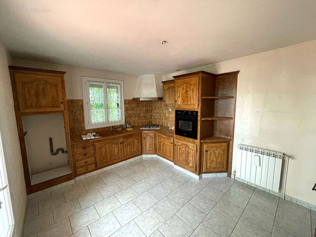 Maison à SAINT-MAXIMIN-LA-SAINTE-BAUME