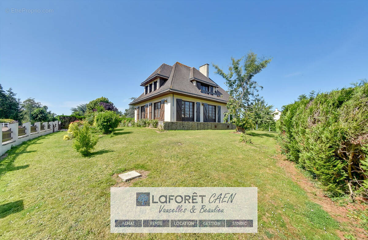 Maison à AMAYE-SUR-ORNE