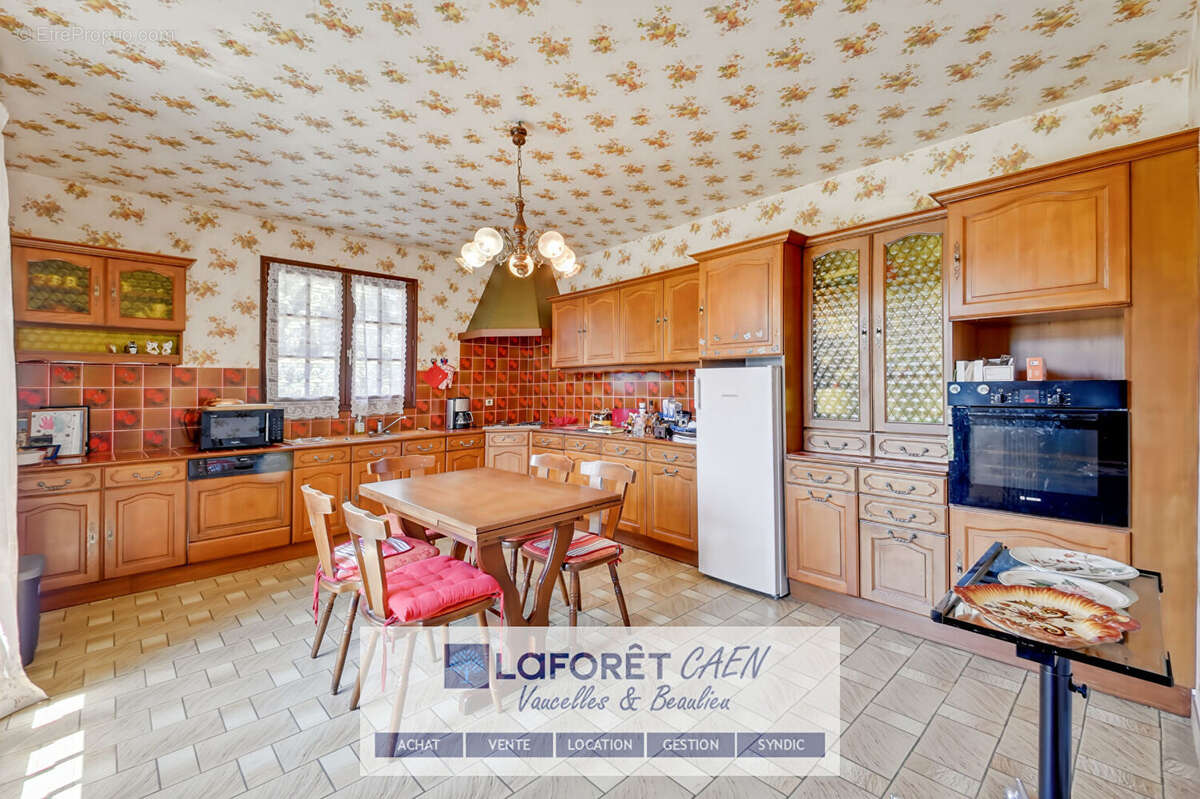 Maison à AMAYE-SUR-ORNE