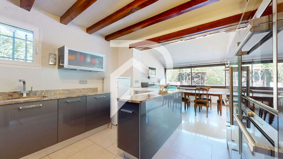 Maison à MARLY-LE-ROI