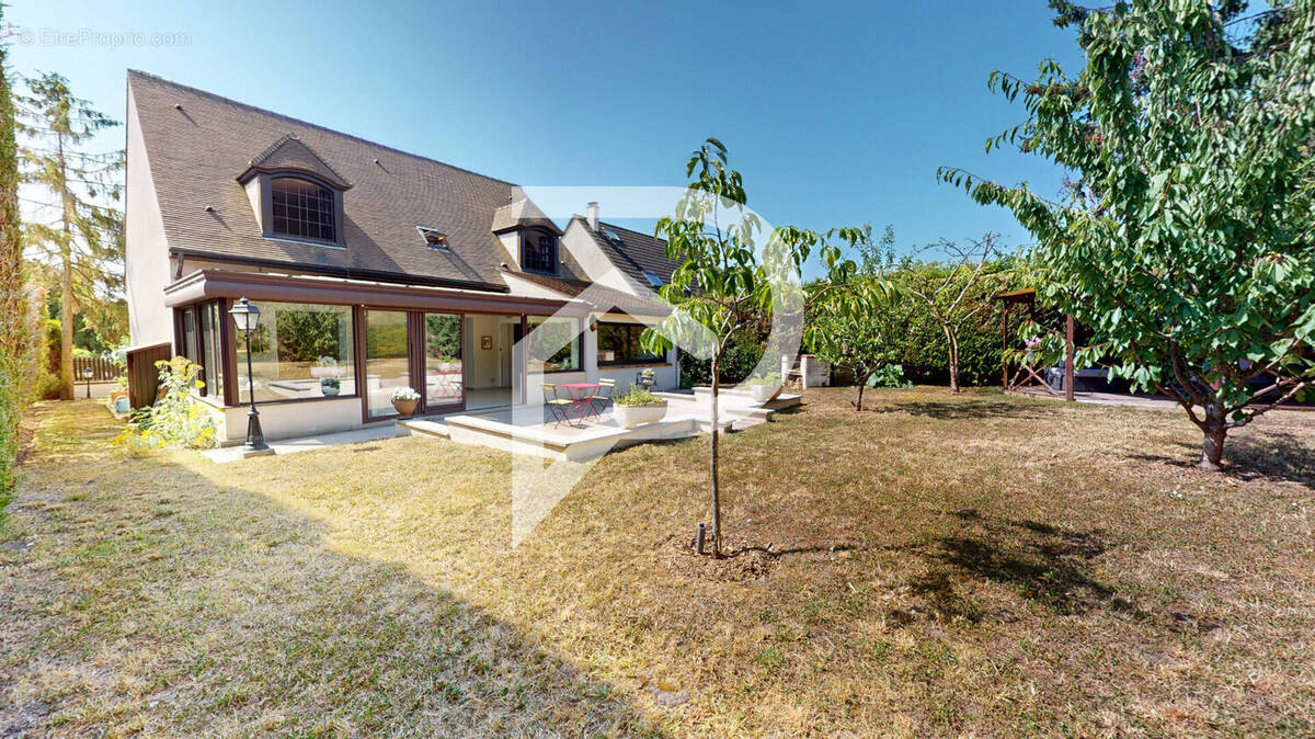 Maison à MARLY-LE-ROI