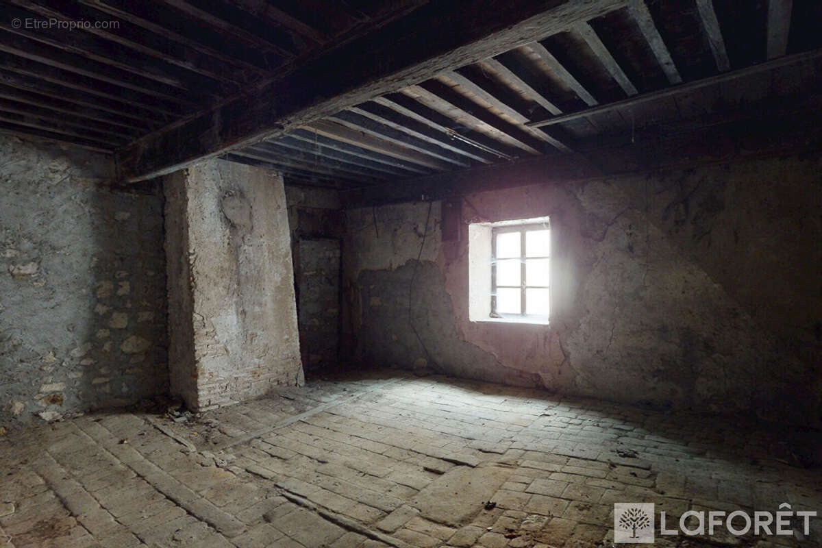 Maison à LES ARDILLATS