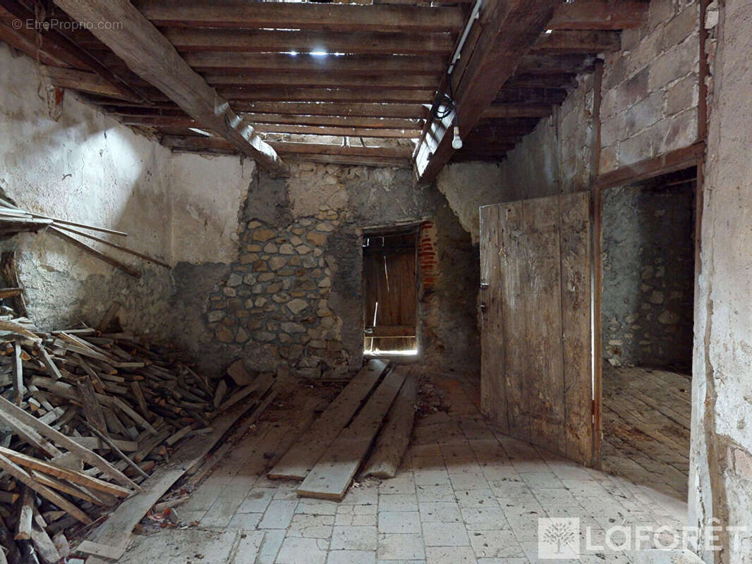 Maison à LES ARDILLATS