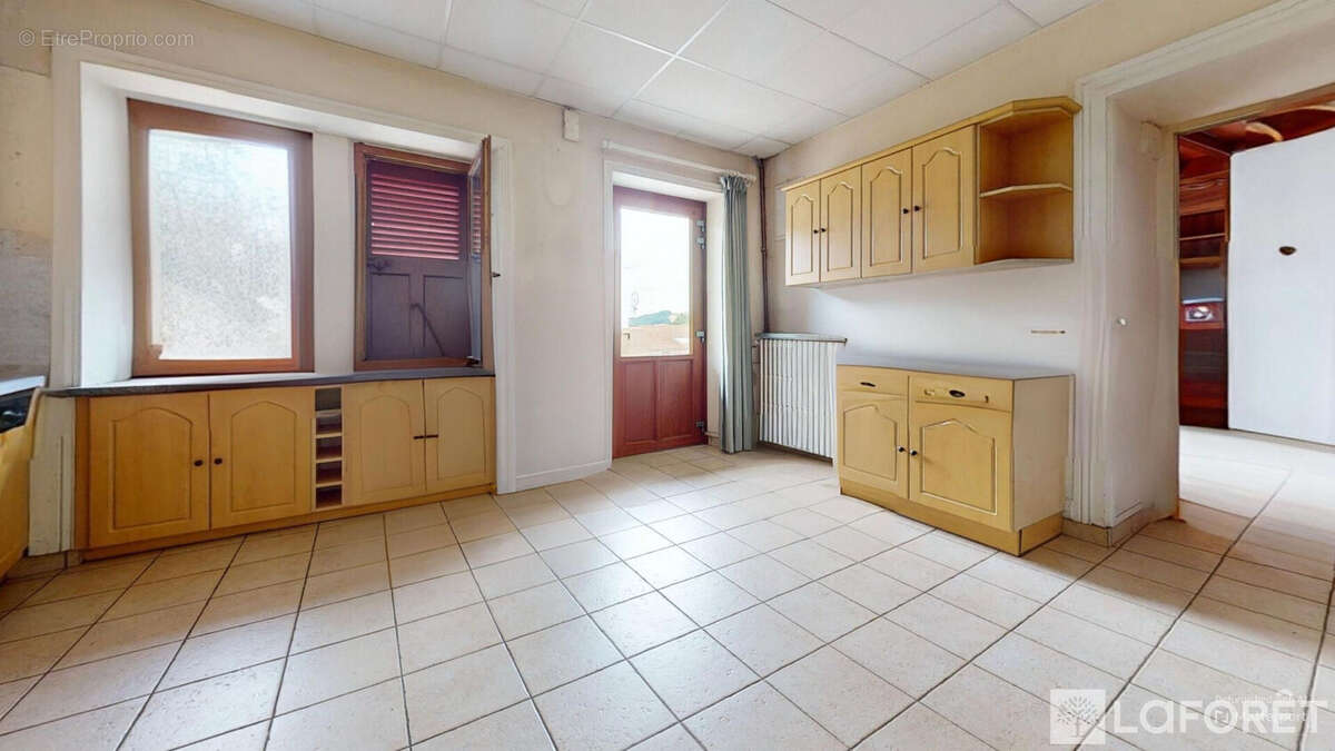 Maison à BEAUJEU
