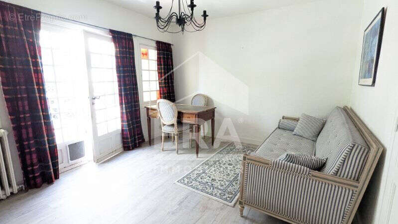 Maison à CONFLANS-SAINTE-HONORINE