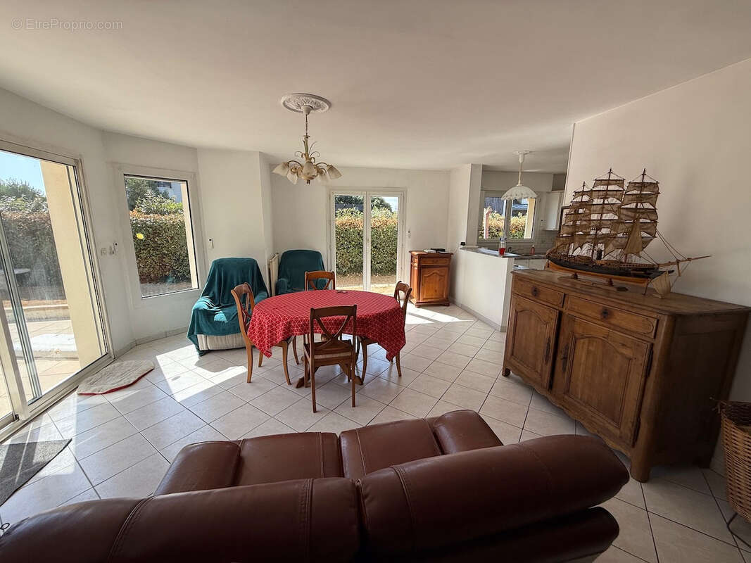 Maison à LE POULIGUEN