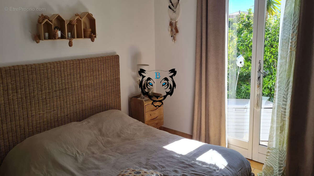 Maison à LES ISSAMBRES