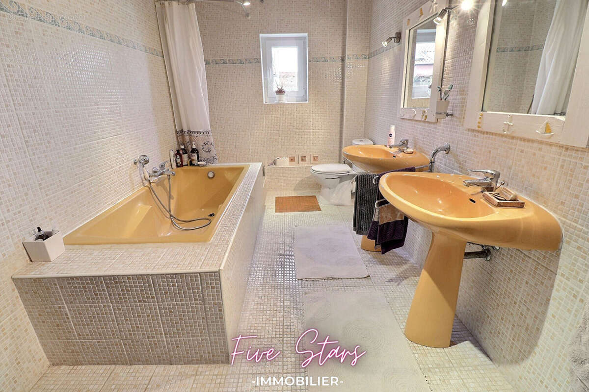 Maison à SANRY-LES-VIGY